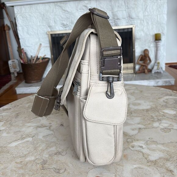 Authentic Tilley Endurable Canvas Travel/Camera Water Resistant Shoulder Bag - Picture 5 of 11